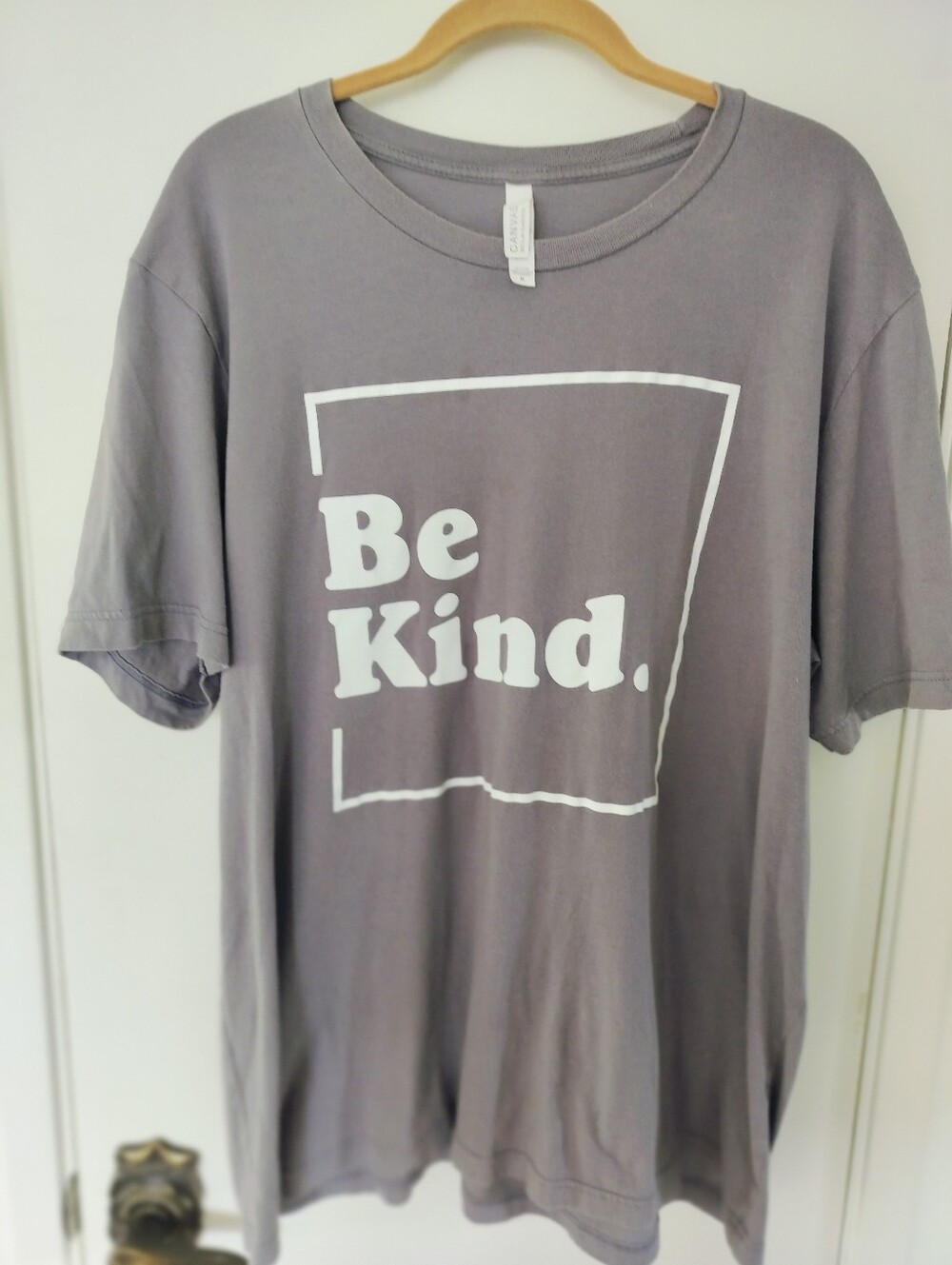 Bella + Canvas "Be Kind" Graphic Tee XL Gray Northgate Faith Cross T-Shirt